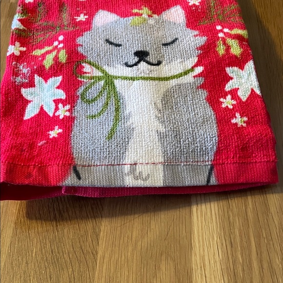Set of two Festive Cat Print Towels🐱 - Picture 9 of 13